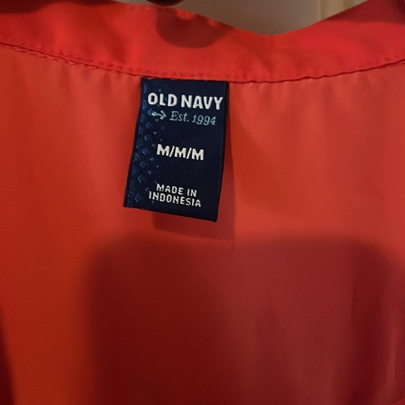 Scarf print sleeveless shirt. EUC - Picture 2 of 3